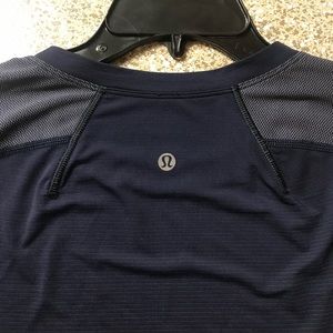 lululemon men’s blue t shirt
